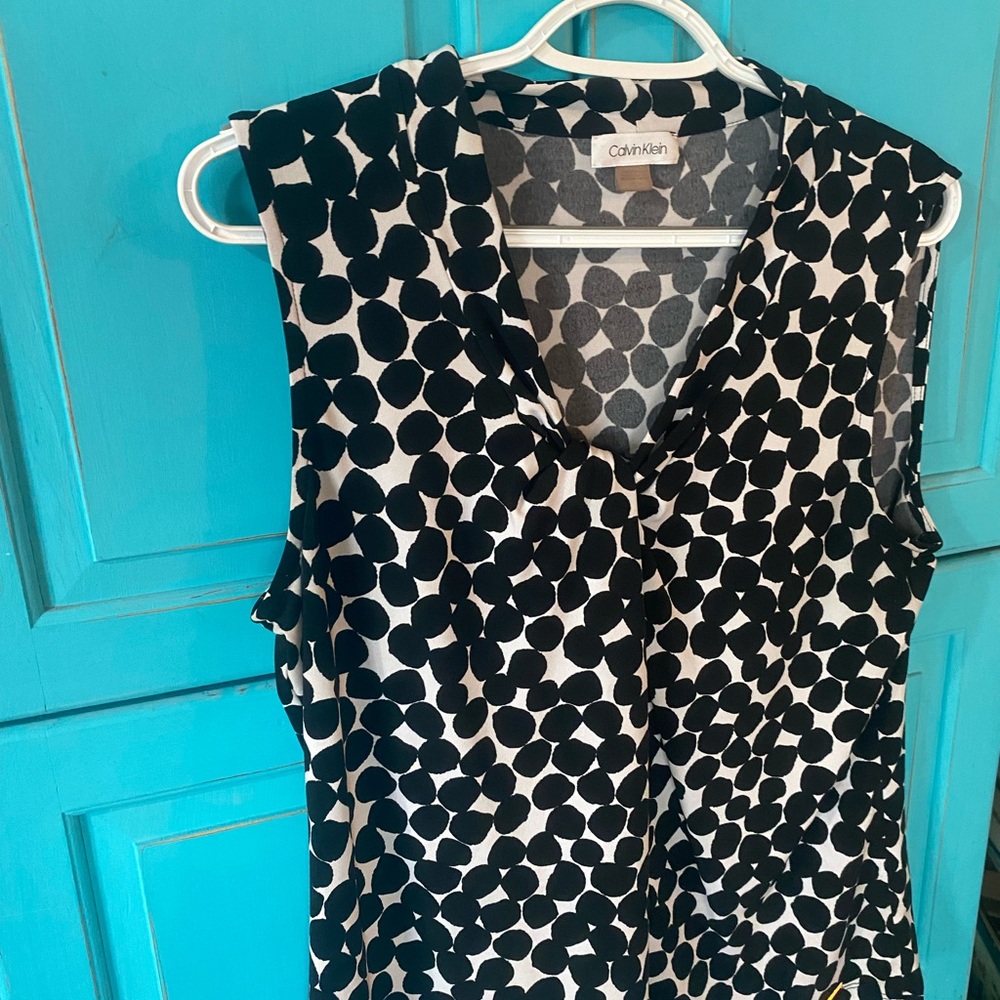 Calvin Klein Sleeveless Shirt - feminine and breezy fit-  Black white polkadot.